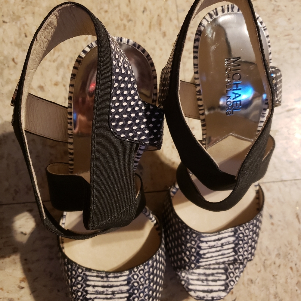 Michael kors snake print Heels